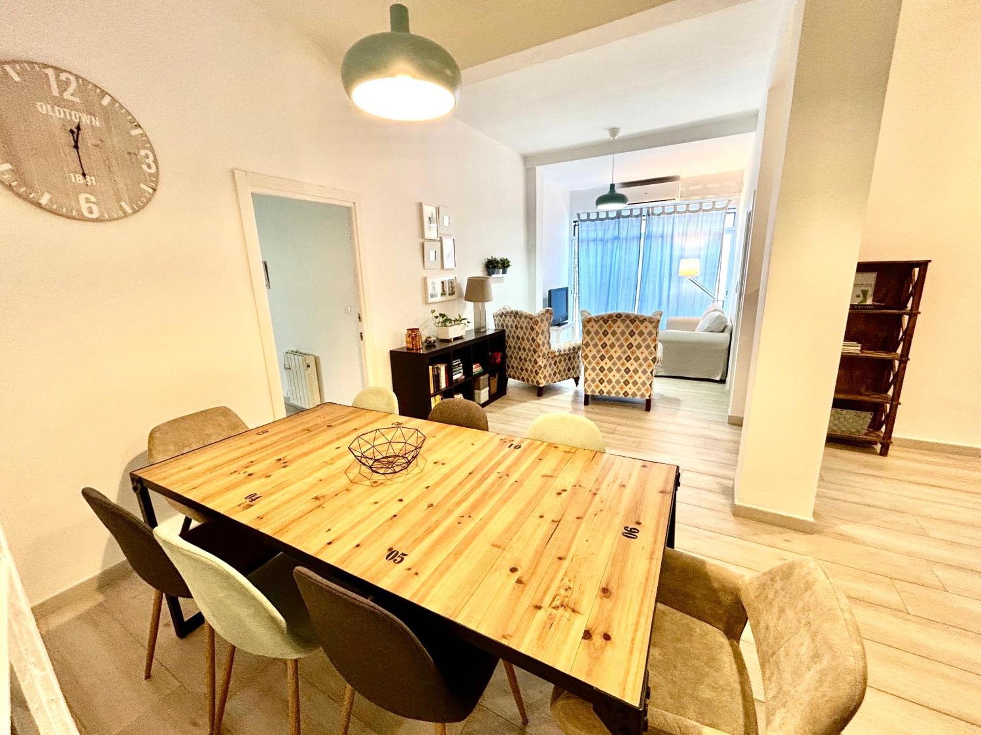 Acogedor Apt 8Pax 4Bdr 2Bth- Cozyhomesevilla2 Ngoại thất bức ảnh