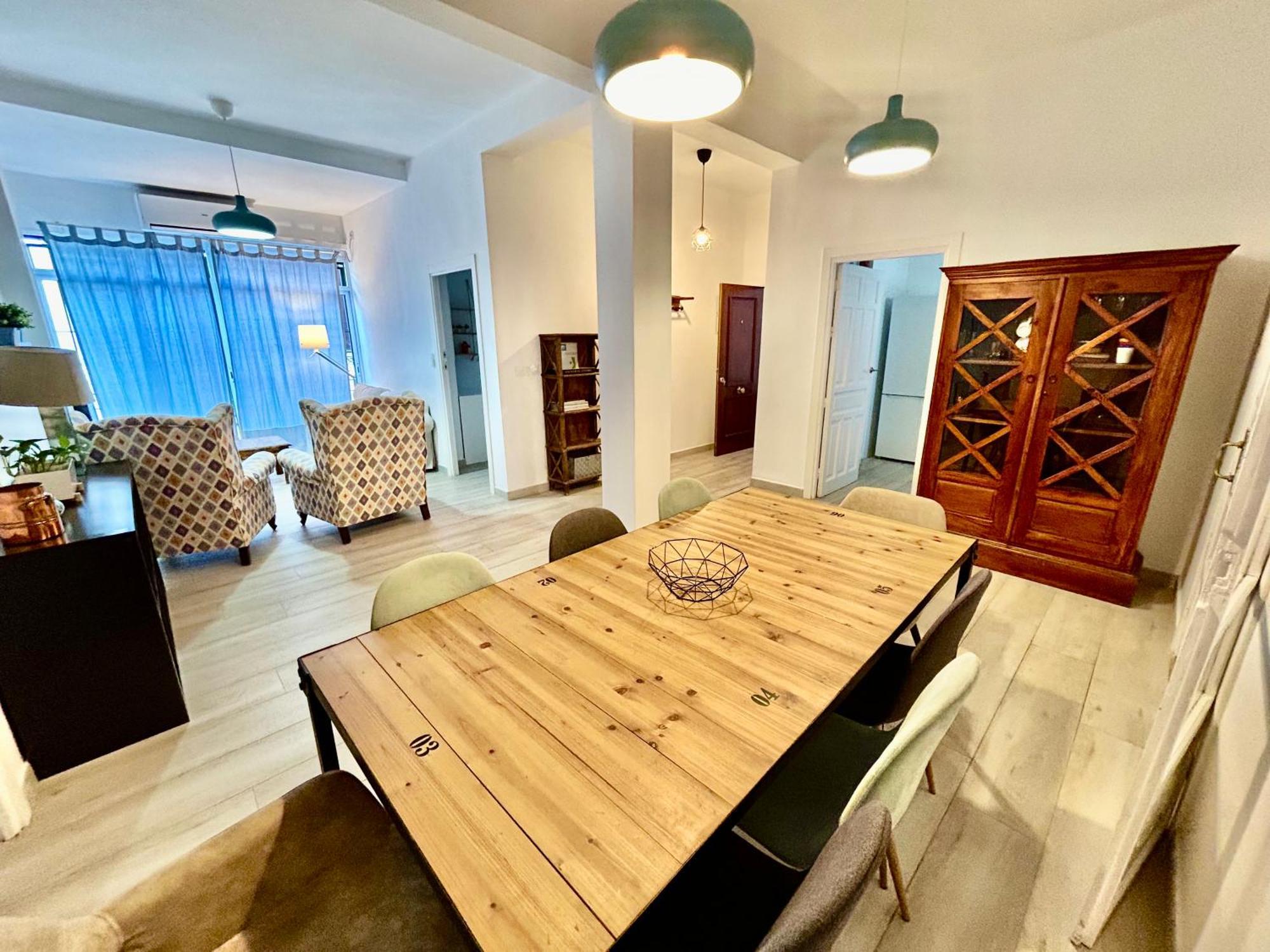 Acogedor Apt 8Pax 4Bdr 2Bth- Cozyhomesevilla2 Ngoại thất bức ảnh