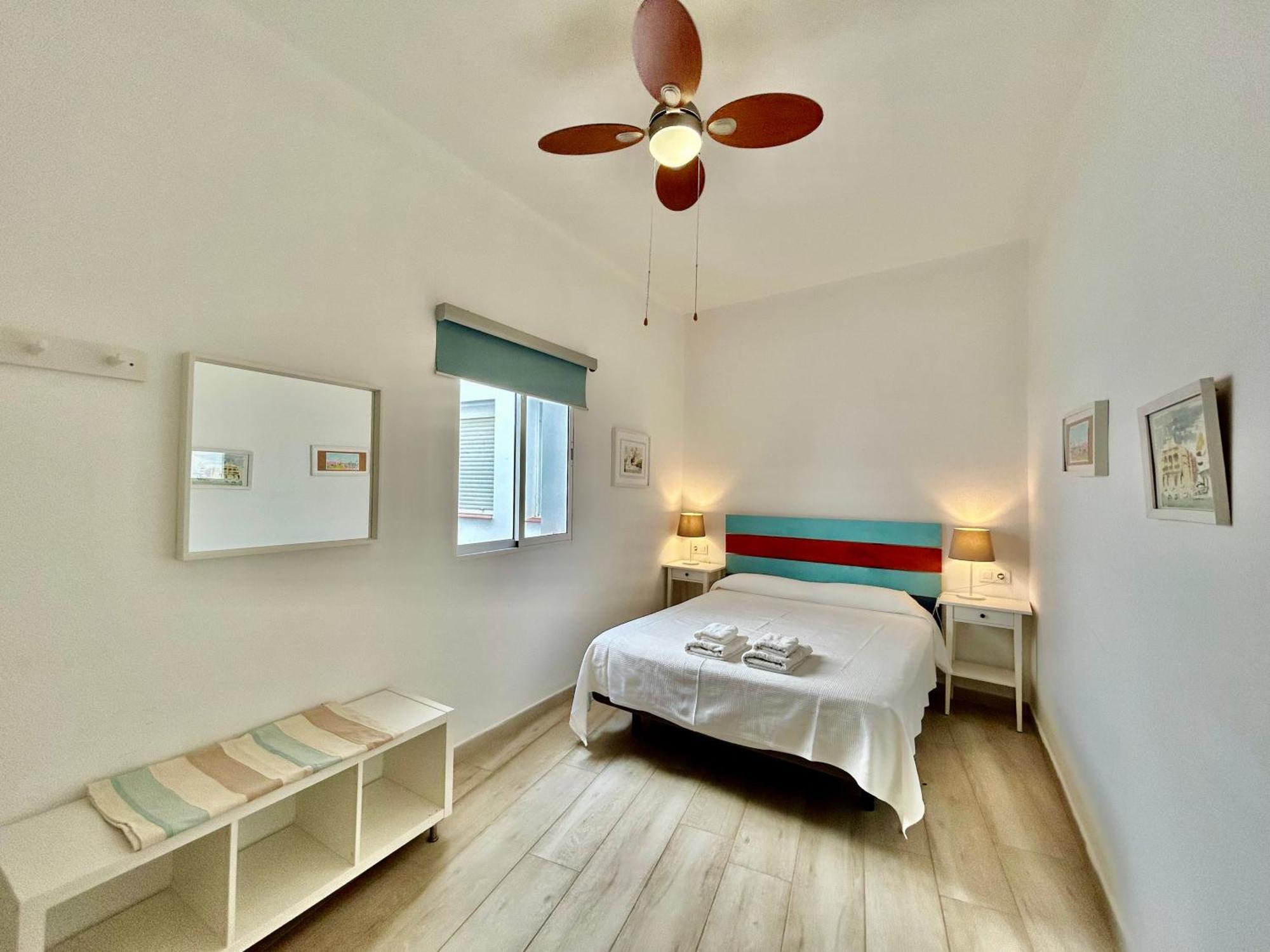 Acogedor Apt 8Pax 4Bdr 2Bth- Cozyhomesevilla2 Ngoại thất bức ảnh