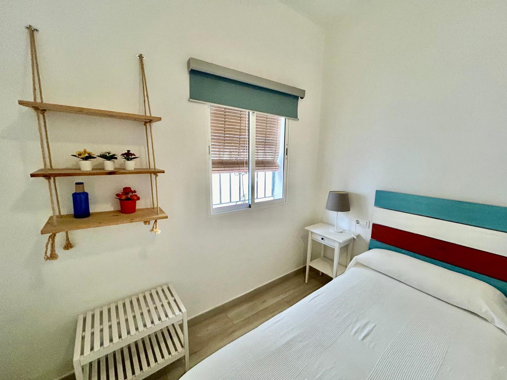Acogedor Apt 8Pax 4Bdr 2Bth- Cozyhomesevilla2 Ngoại thất bức ảnh